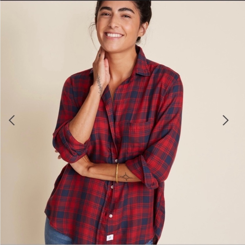 Grayson The Hero Button Up Liquid Flannel Red‎ Navy Plaid Shirt Medium RN 117409